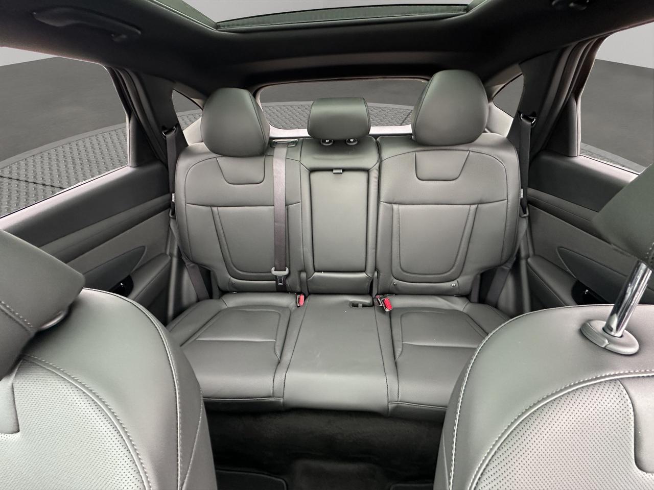 2026 Hyundai Tucson Hybrid Night Edition Photo