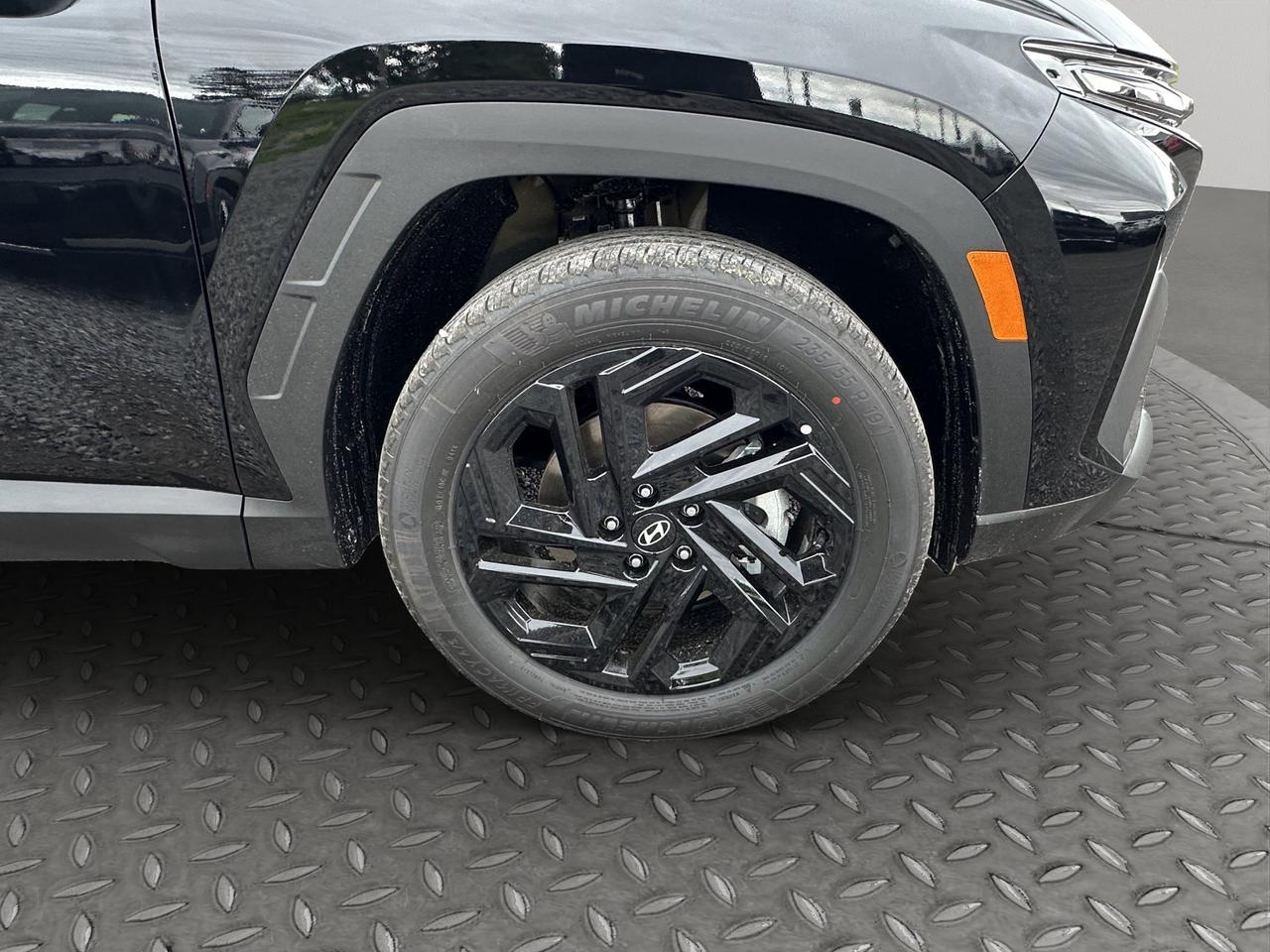 2026 Hyundai Tucson Hybrid Night Edition Photo