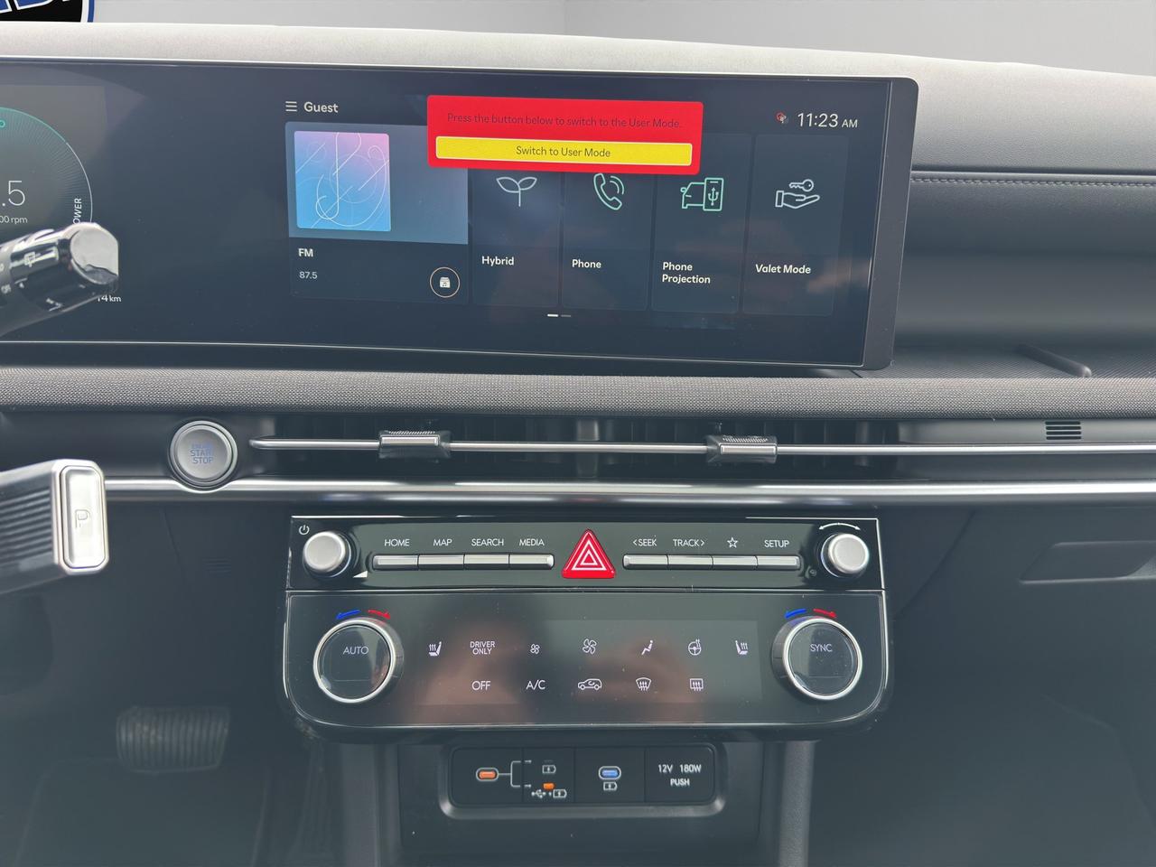 2026 Hyundai Tucson Hybrid Night Edition Photo