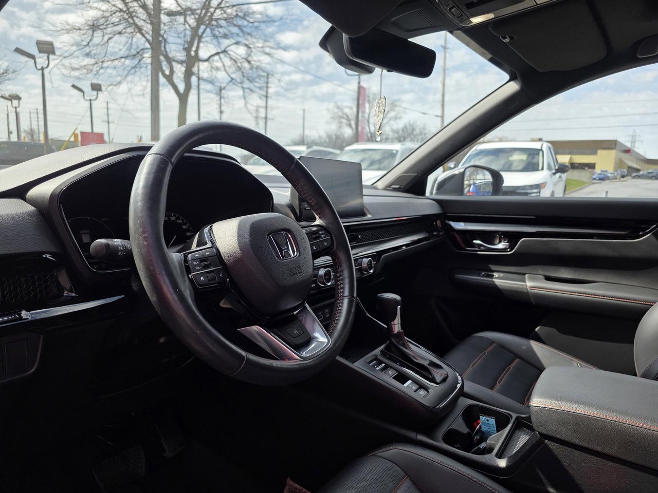 2023 Honda CR-V Hybrid Touring Photo