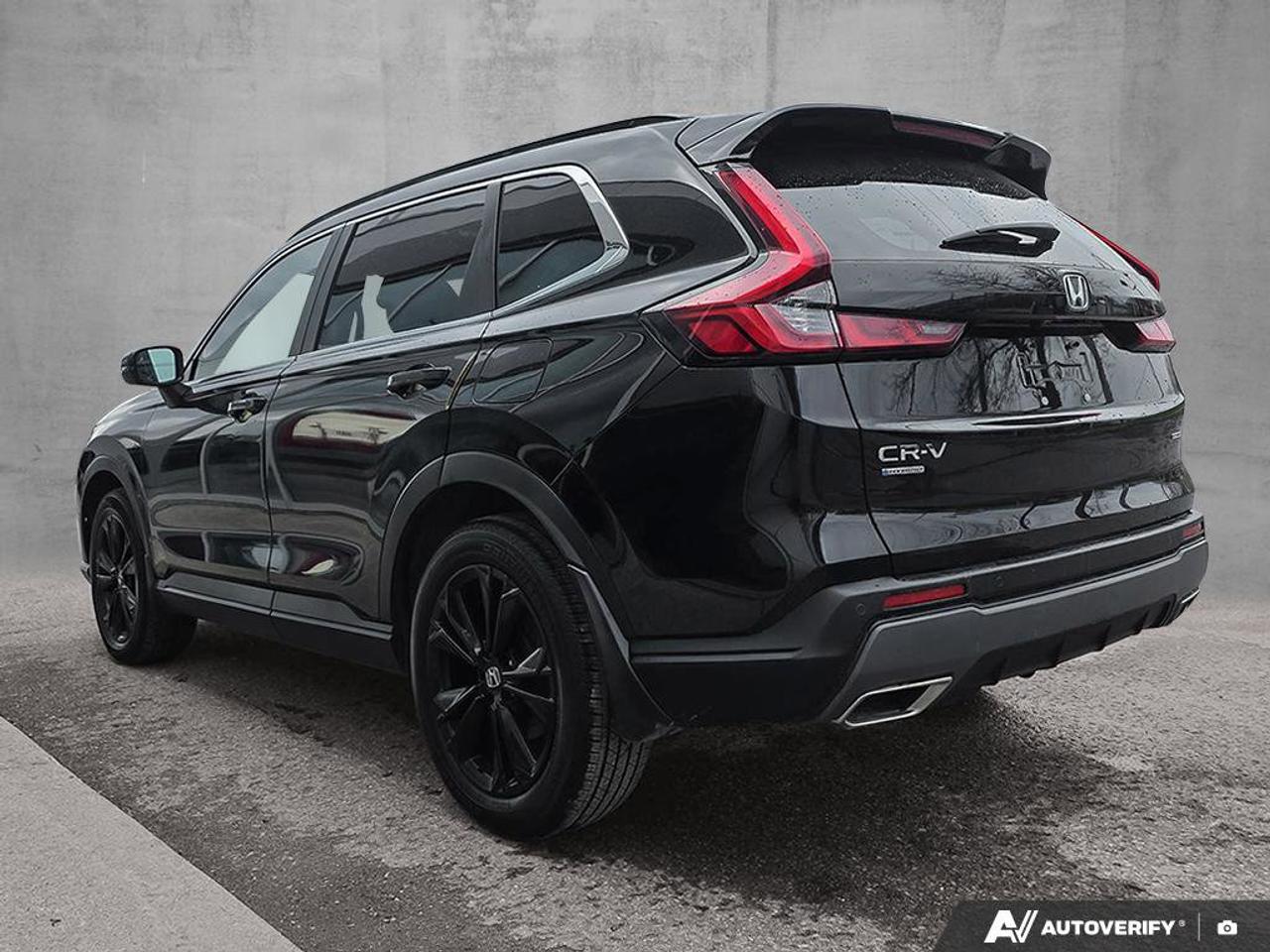 2023 Honda CR-V Hybrid Touring AWD | Bose Audio | Apple Car Play | Photo