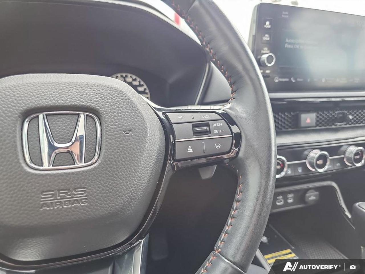 2023 Honda CR-V Hybrid Touring AWD | Bose Audio | Apple Car Play | Photo