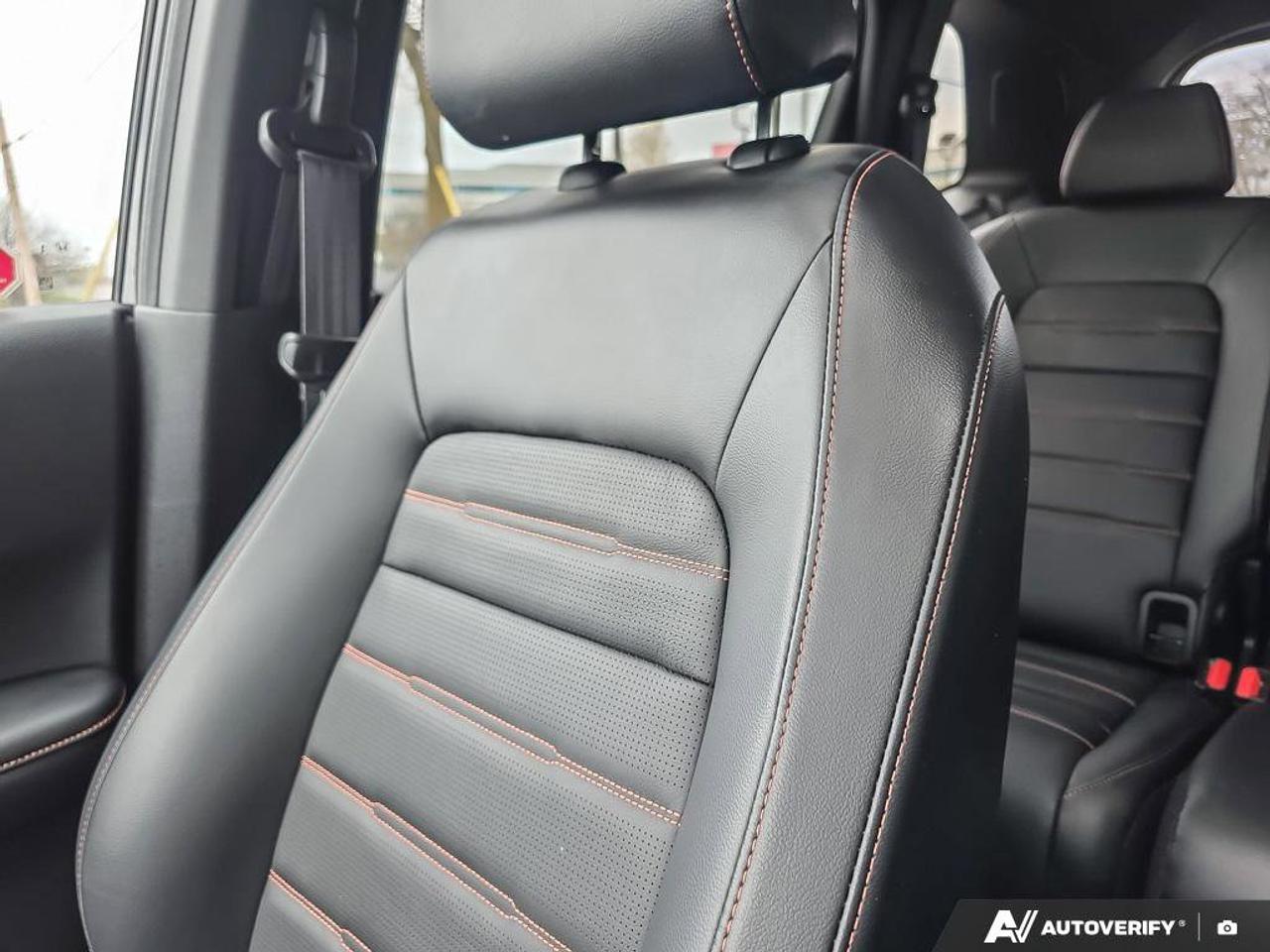 2023 Honda CR-V Hybrid Touring AWD | Bose Audio | Apple Car Play | Photo