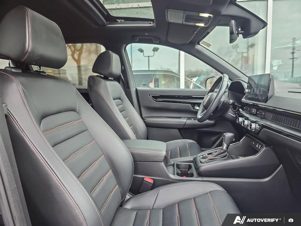 2023 Honda CR-V Hybrid Touring AWD | Bose Audio | Apple Car Play | Photo