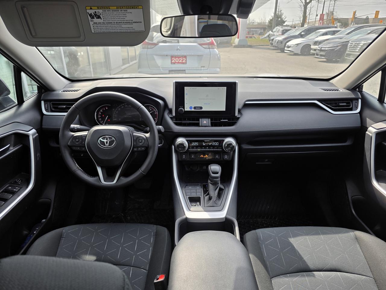 2025 Toyota RAV4 XLE Photo