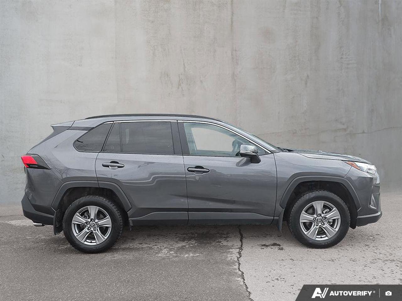 2025 Toyota RAV4 XLE AWD | Apple Car Play | Android Auto | Photo