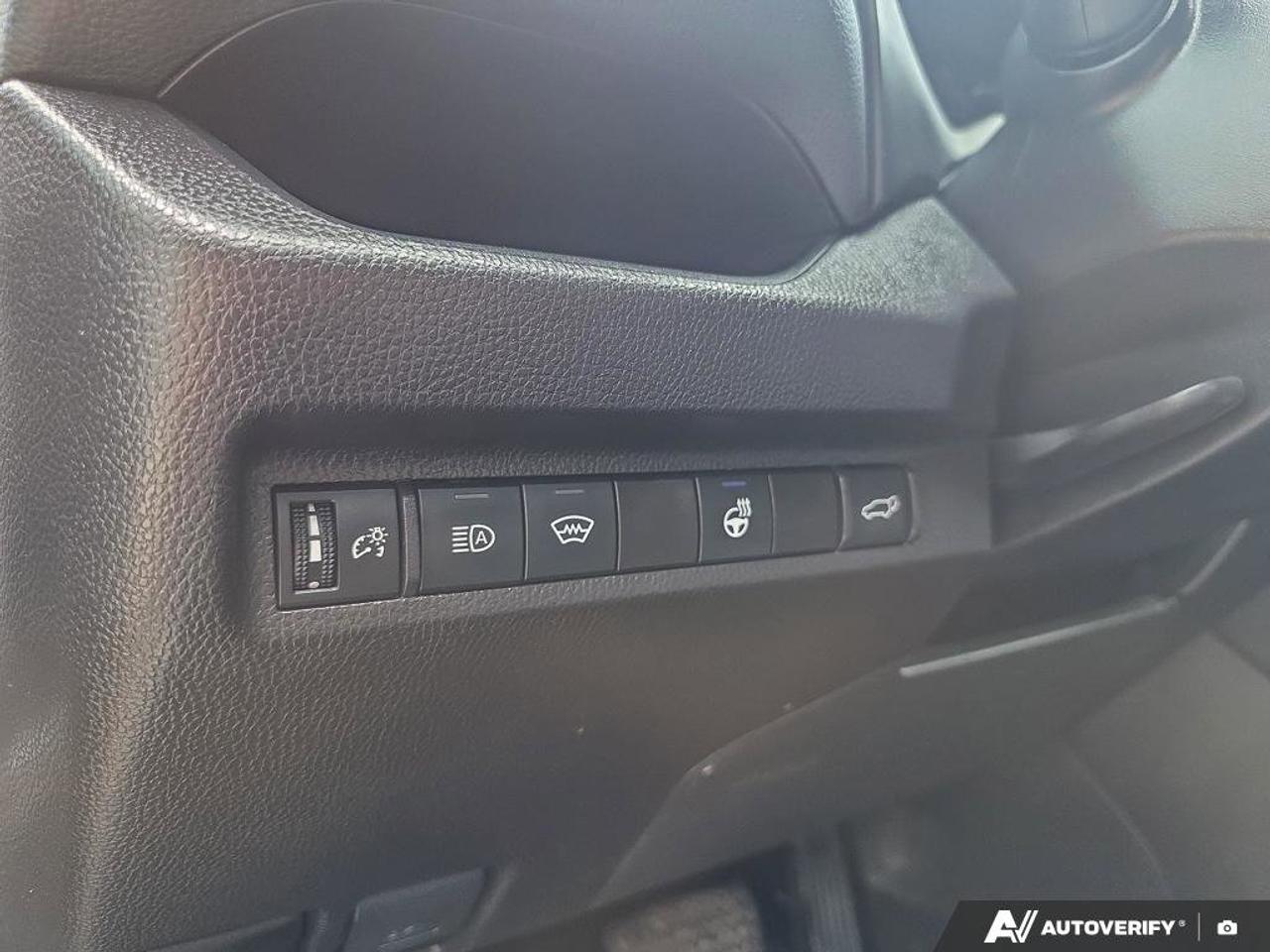 2025 Toyota RAV4 XLE AWD | Apple Car Play | Android Auto | Photo