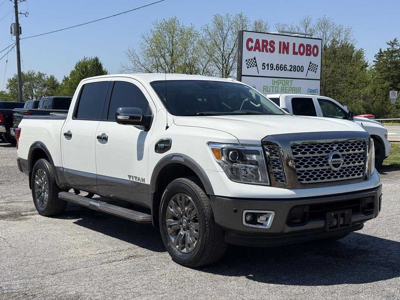 2017 Nissan Titan Platinum Reserve // Leather // Sunroof // NAVI