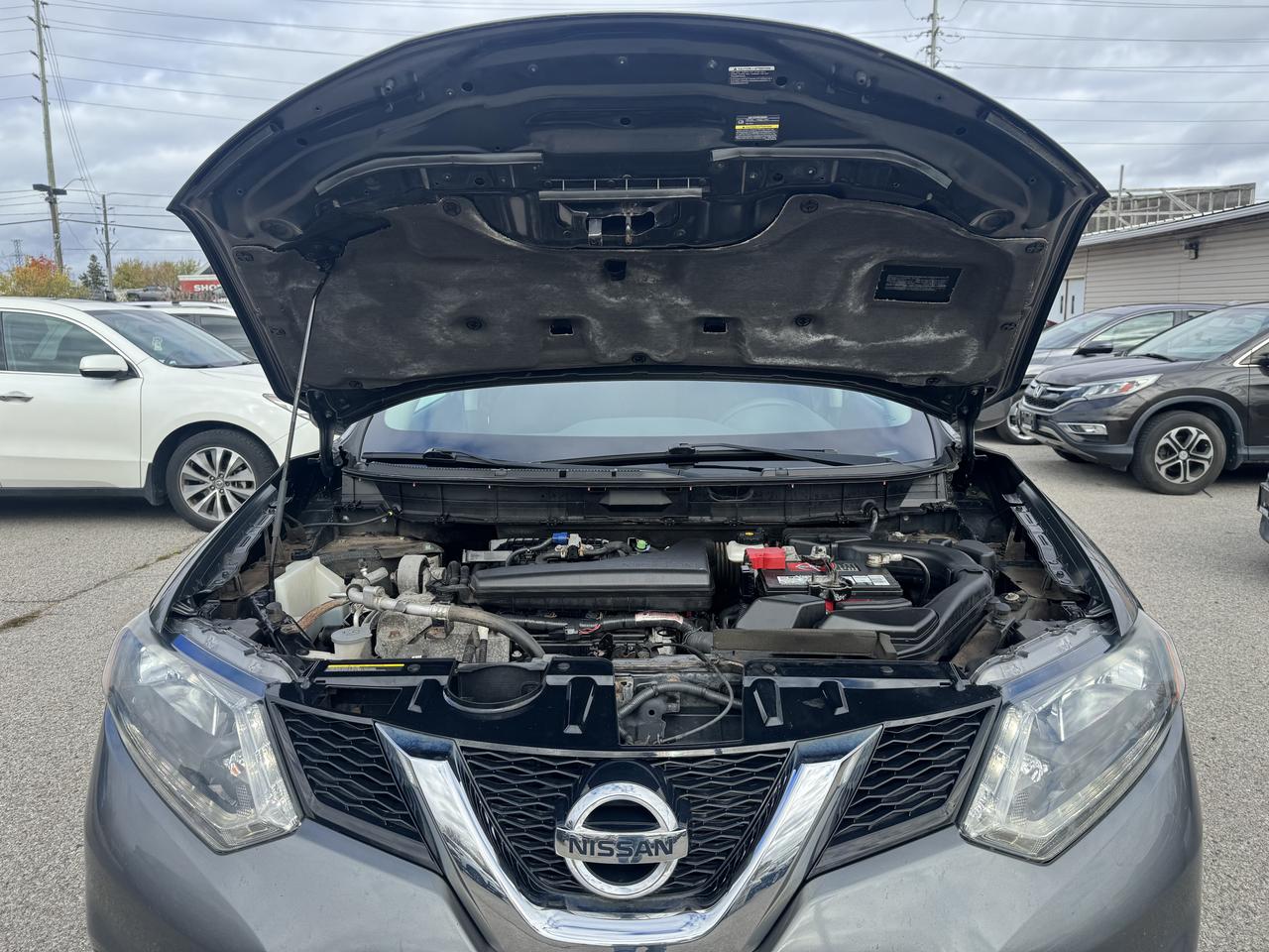 2014 Nissan Rogue SV Photo
