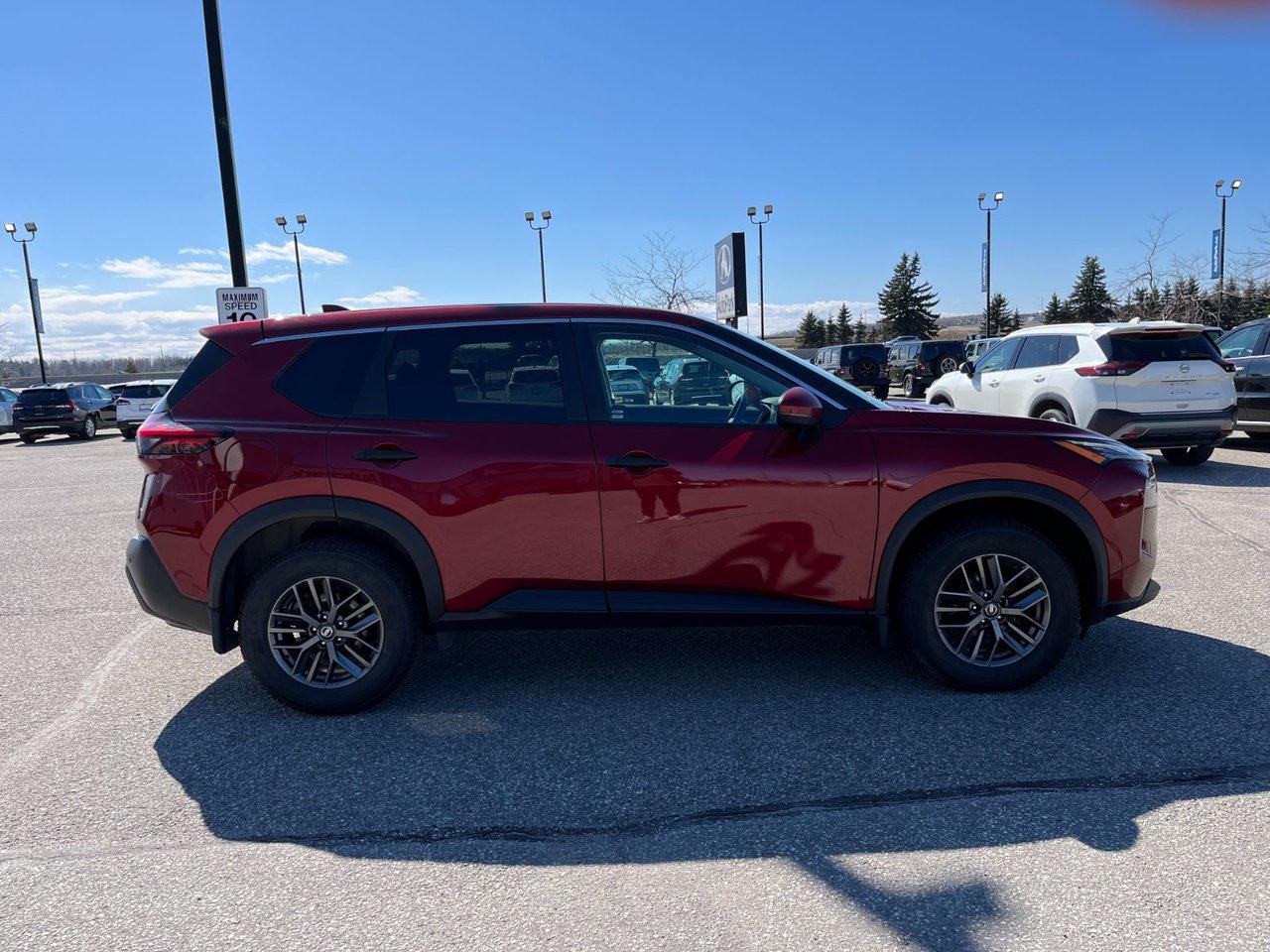 2021 Nissan Rogue AWD S Photo4