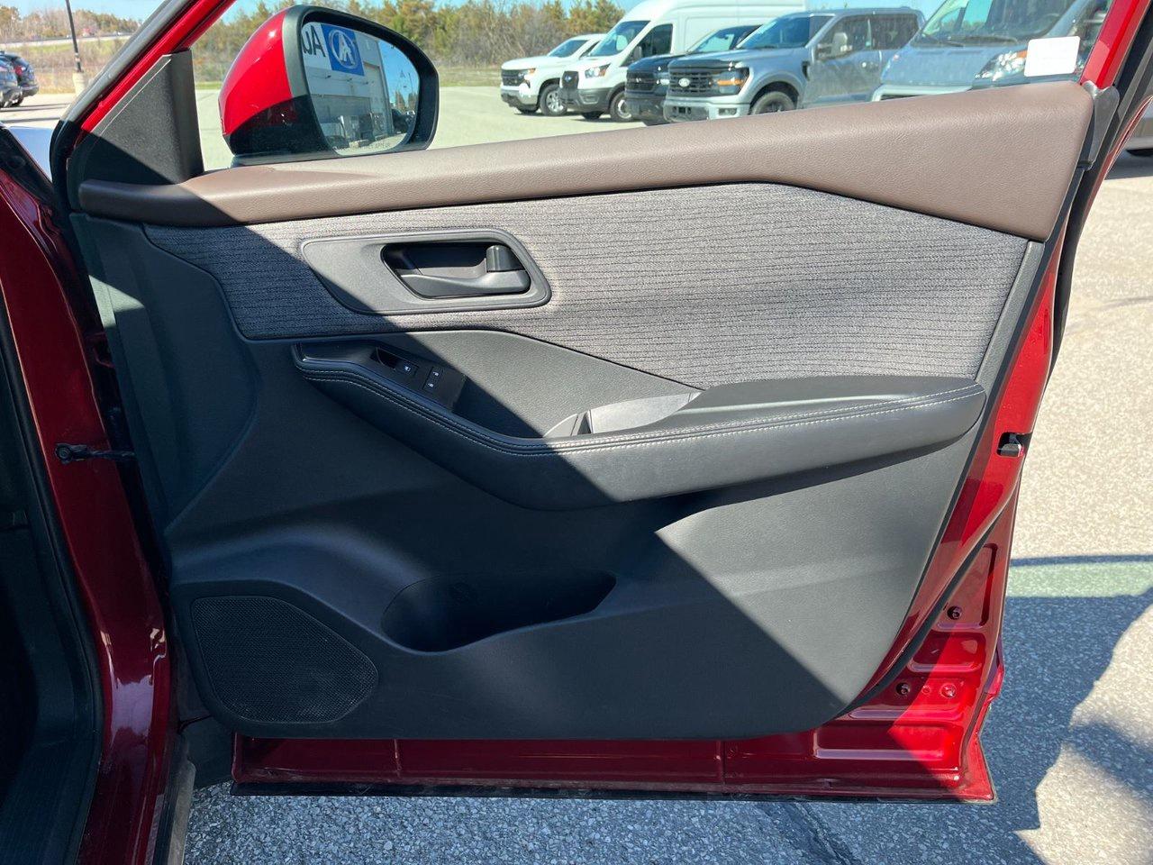 2021 Nissan Rogue AWD S Photo