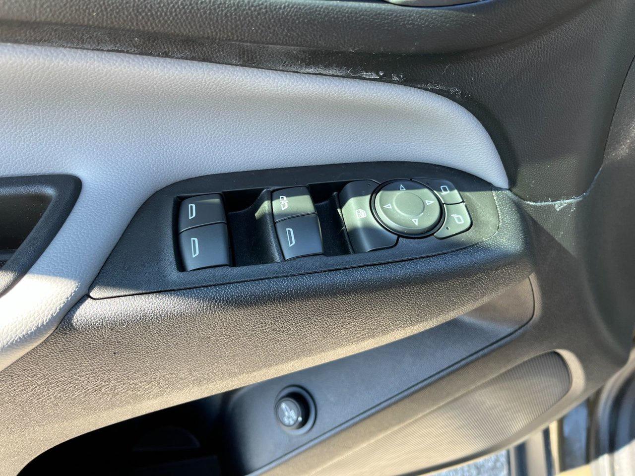 2023 Chevrolet Equinox AWD 4DR LT Photo