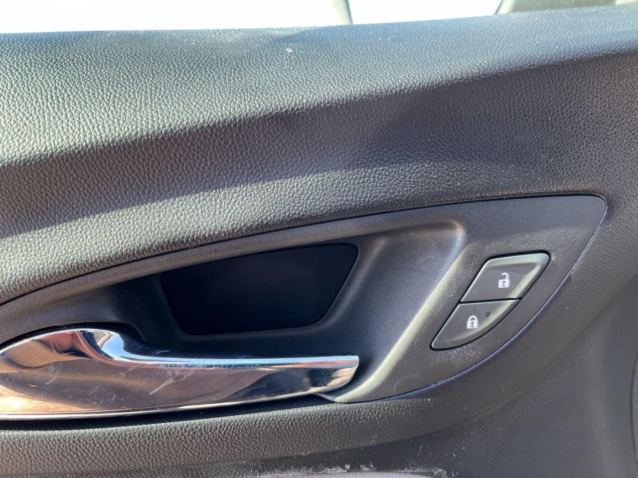 2023 Chevrolet Equinox AWD 4DR LT Photo