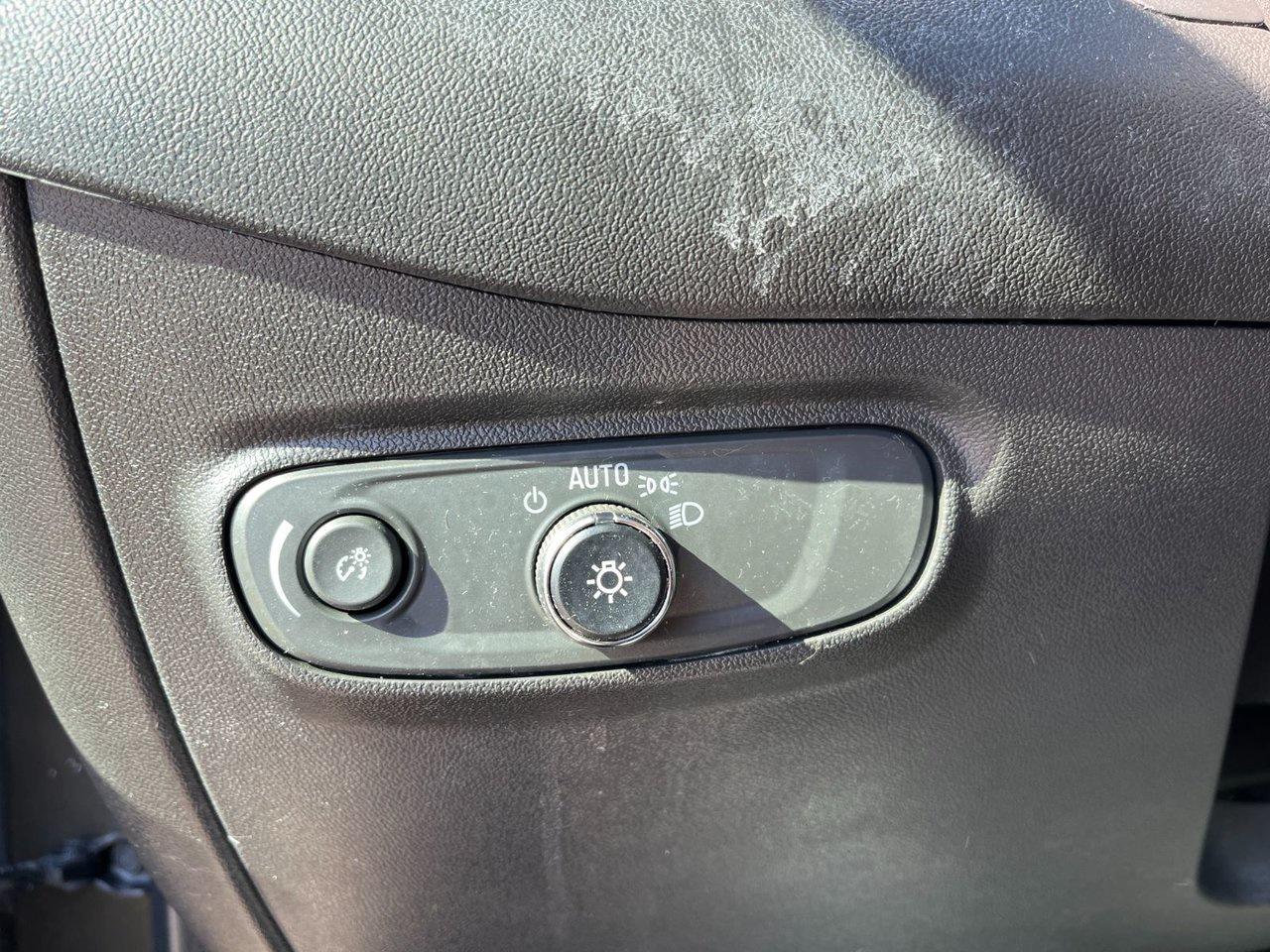 2023 Chevrolet Equinox AWD 4DR LT Photo