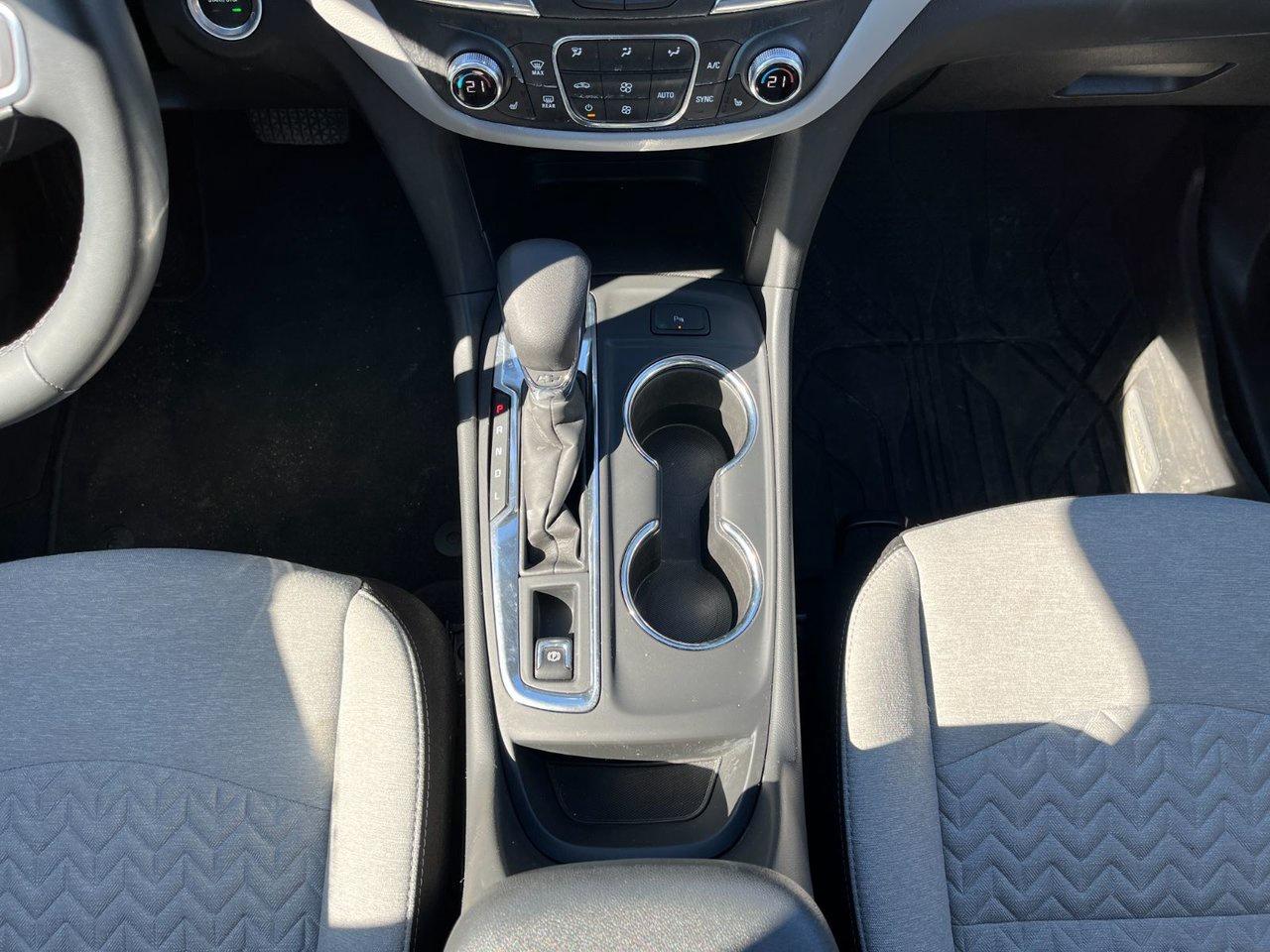 2023 Chevrolet Equinox AWD 4DR LT Photo