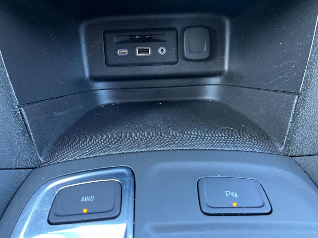 2023 Chevrolet Equinox AWD 4DR LT Photo