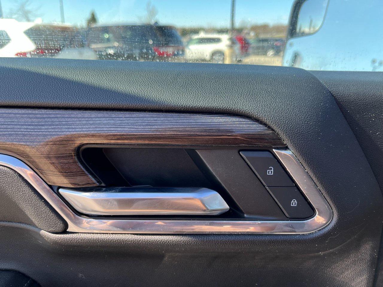 2024 Chevrolet Silverado 1500 4WD Crew Cab 147' WB RST Photo