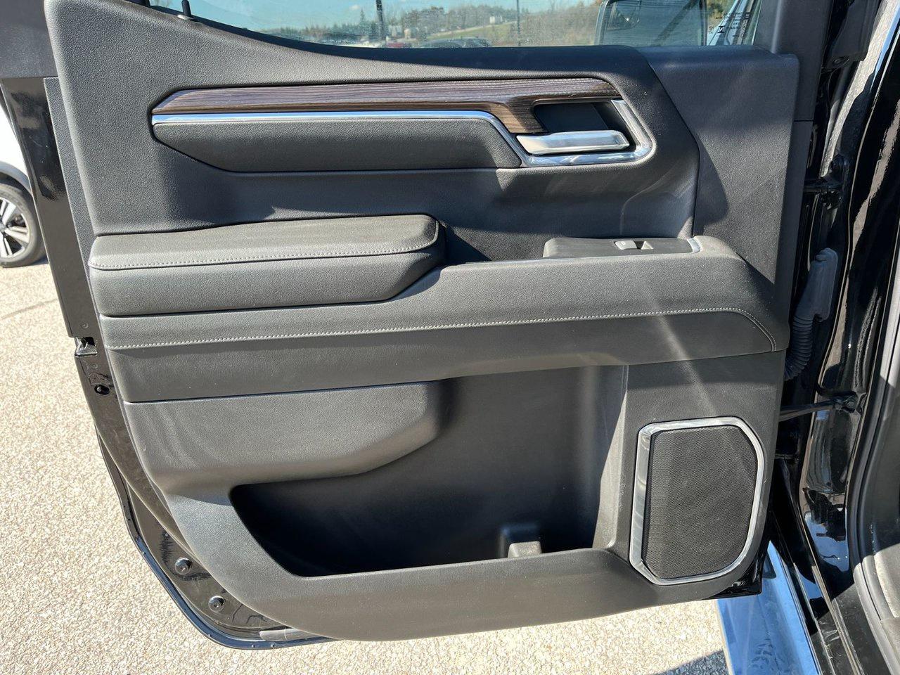 2024 Chevrolet Silverado 1500 4WD Crew Cab 147' WB RST Photo