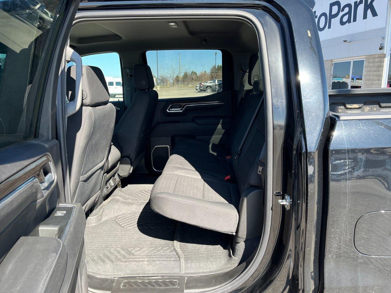 2024 Chevrolet Silverado 1500 4WD Crew Cab 147' WB RST Photo