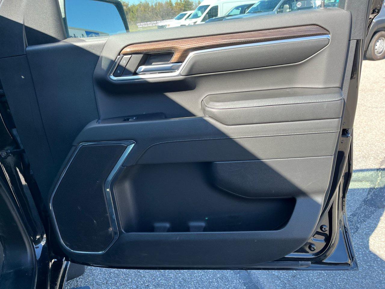 2024 Chevrolet Silverado 1500 4WD Crew Cab 147' WB RST Photo