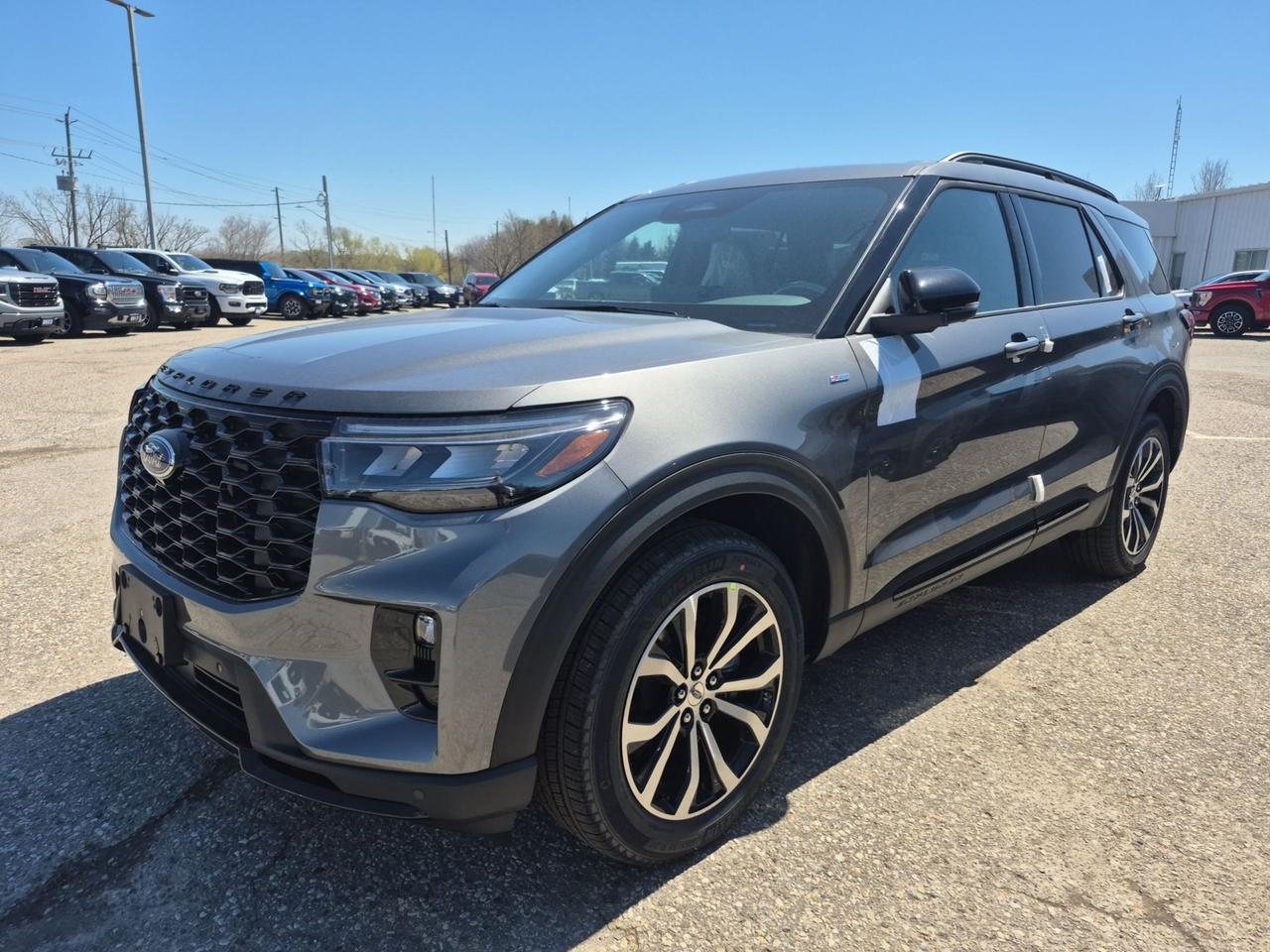 2026 Ford Explorer ST-Line 4WD Photo0