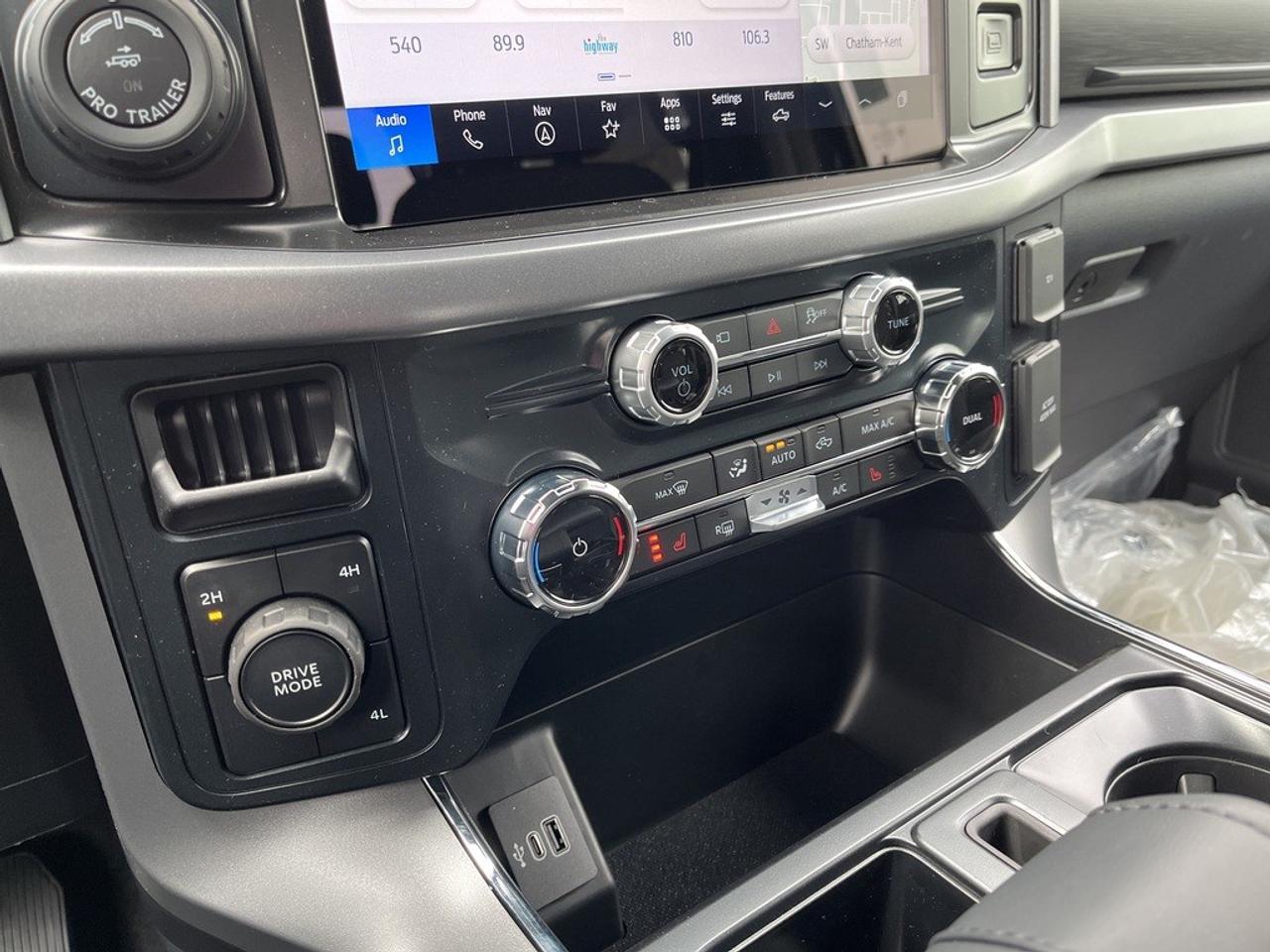 2026 Ford F-150 XLT 4WD SuperCrew 5.5' Box Photo