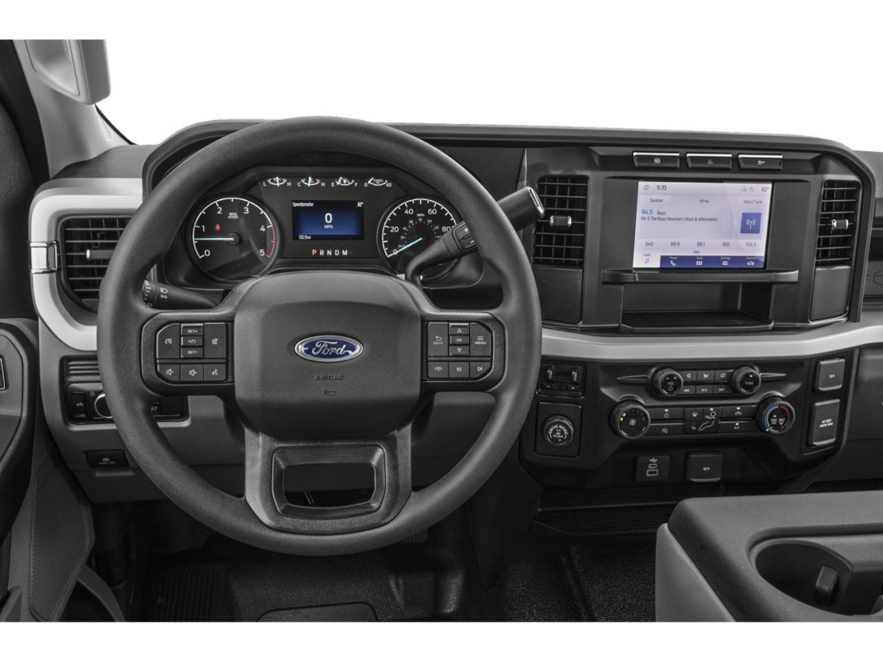 2026 Ford F-350 Super Duty SRW XLT 4WD SuperCab 8' Box Photo3