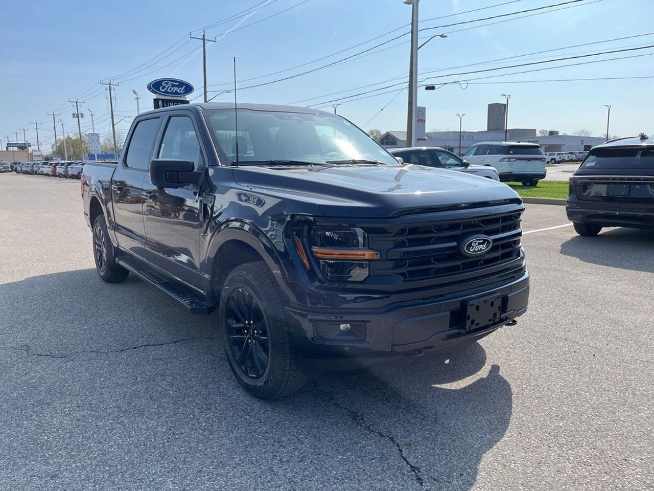 2026 Ford F-150 XLT 4WD SuperCrew 5.5' Box Photo4