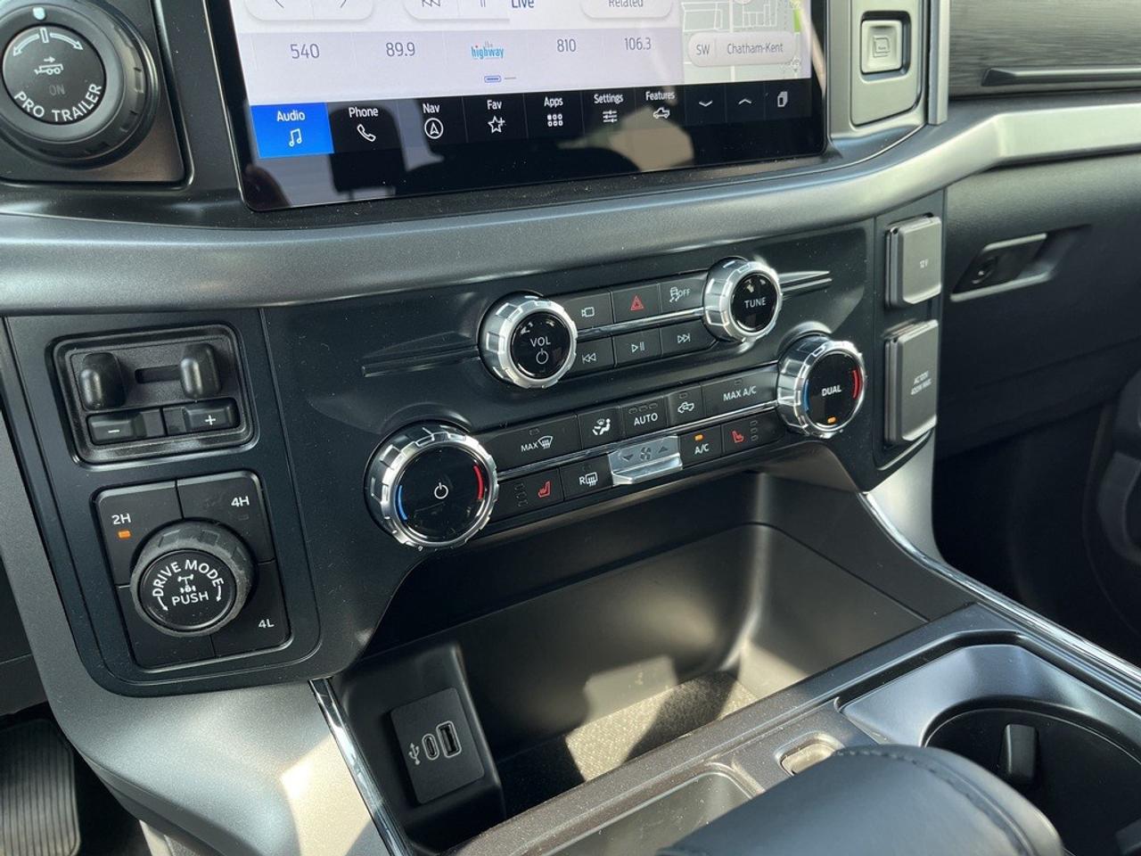 2026 Ford F-150 XLT 4WD SuperCrew 5.5' Box Photo