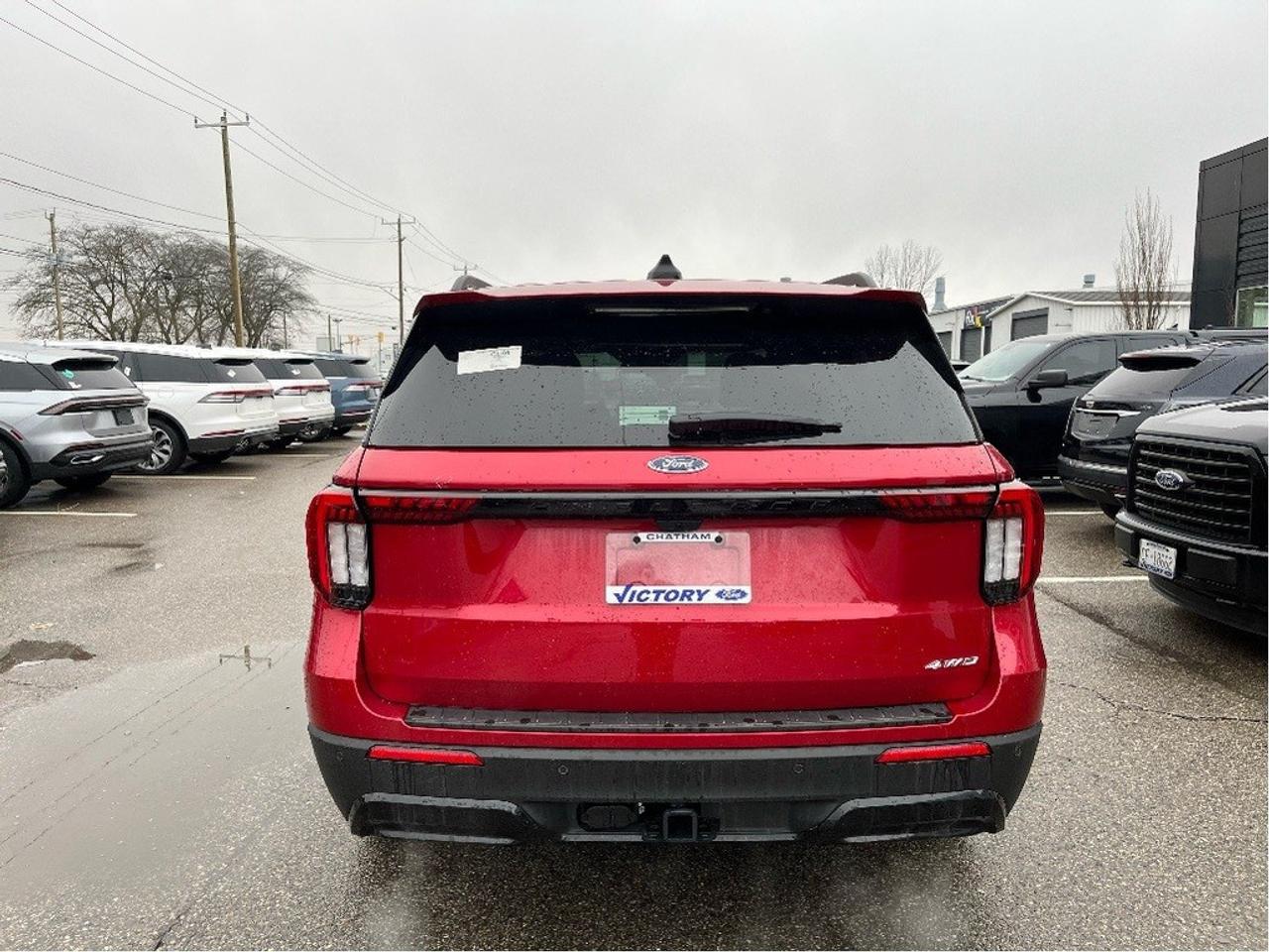 2025 Ford Explorer ST-Line 4WD Photo2