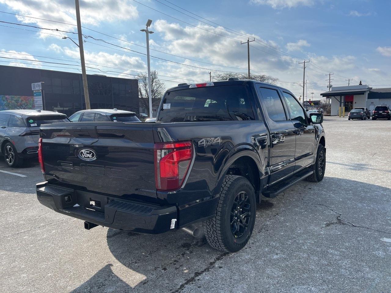 2026 Ford F-150 XLT 4WD SuperCrew 5.5' Box Photo3