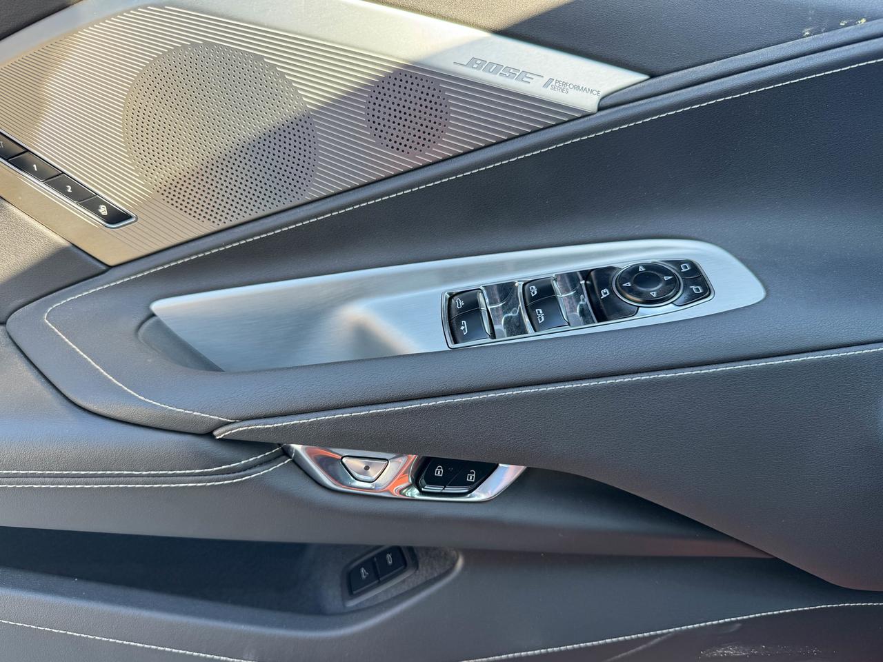 2023 Chevrolet Corvette 2LT Photo