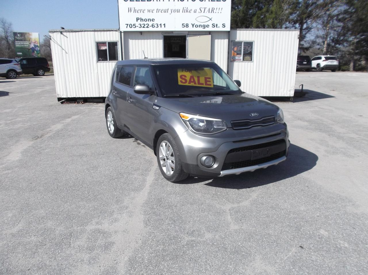 2017 Kia Soul SE PLUS Photo0