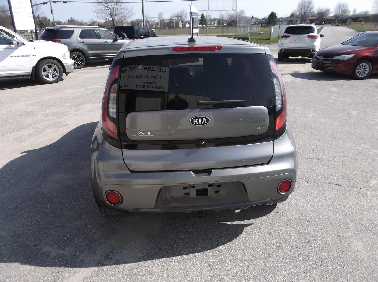 2017 Kia Soul SE PLUS Photo3