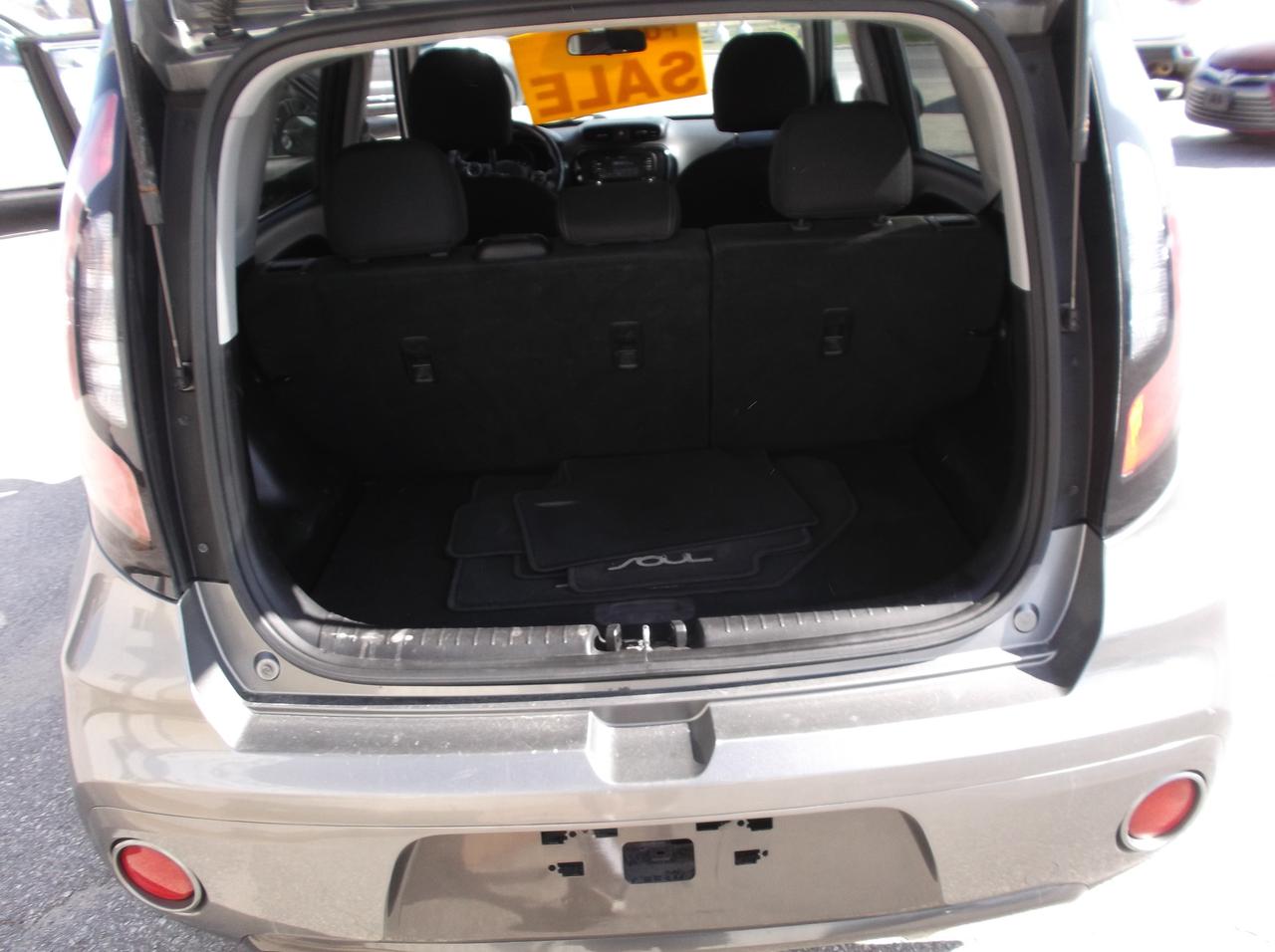 2017 Kia Soul SE PLUS Photo