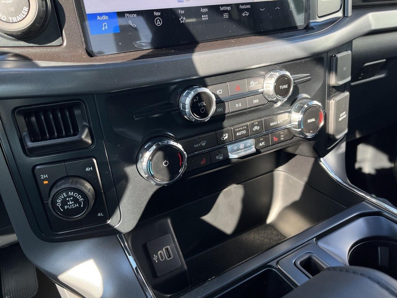 2026 Ford F-150 XLT 4WD SuperCrew 5.5' Box Photo