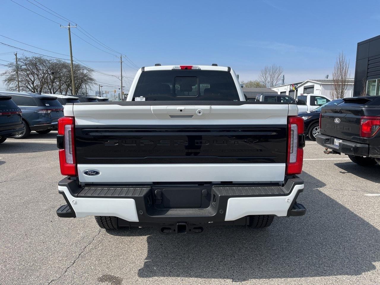 2026 Ford F-250 Super Duty SRW PLATINUM 4WD CREW CAB 6.75' BOX Photo2