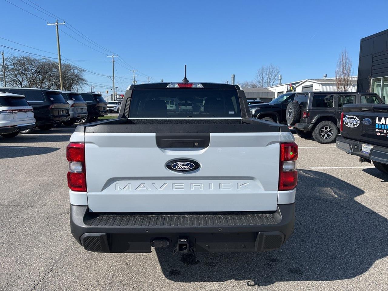 2026 Ford Maverick XLT AWD SuperCrew Photo2