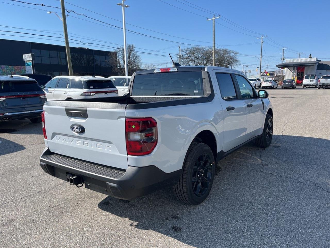 2026 Ford Maverick XLT AWD SuperCrew Photo3