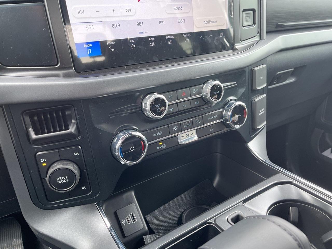 2026 Ford F-150 XLT 4WD SuperCrew 5.5' Box Photo