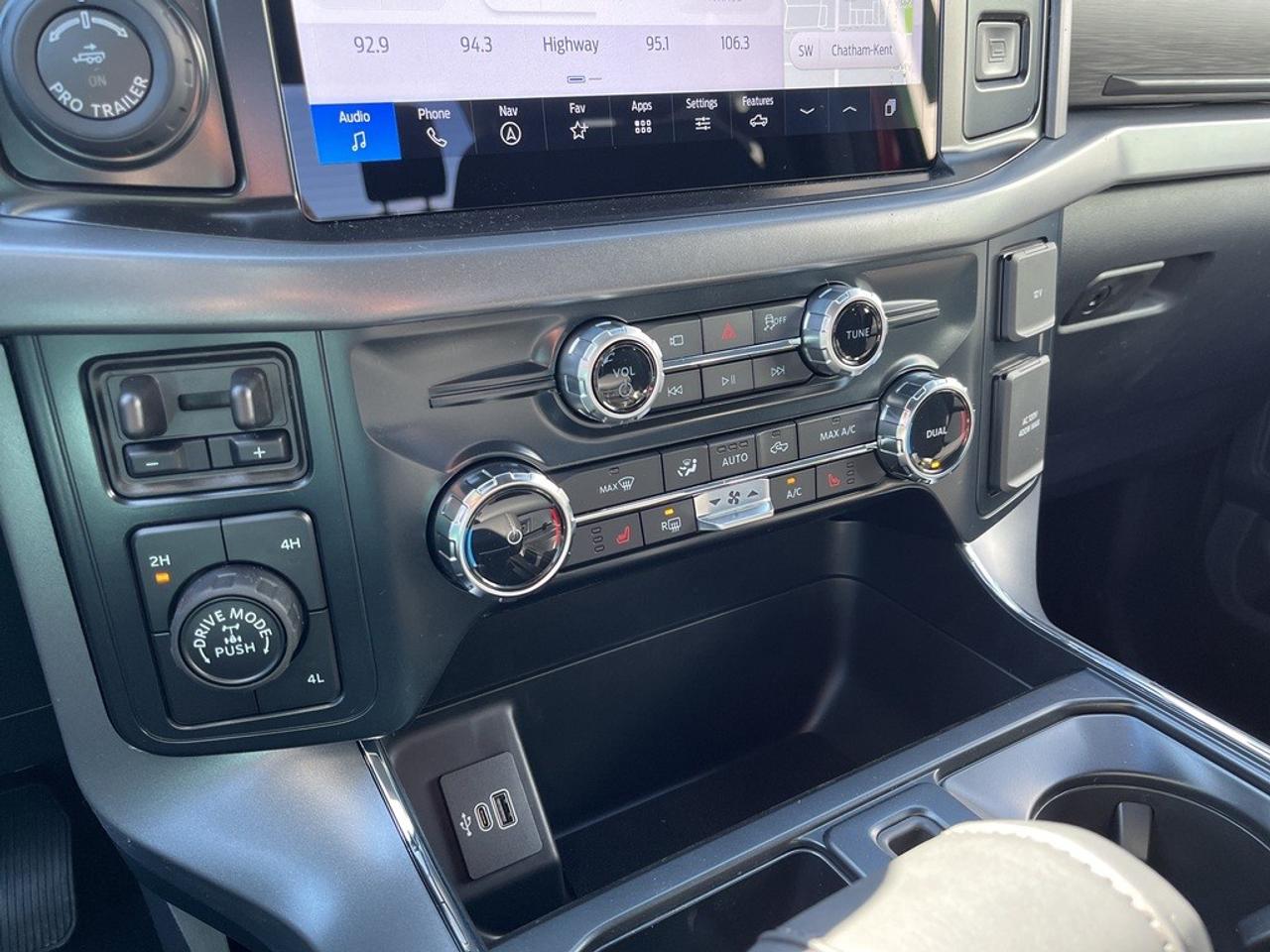 2026 Ford F-150 XLT 4WD SuperCrew 5.5' Box Photo