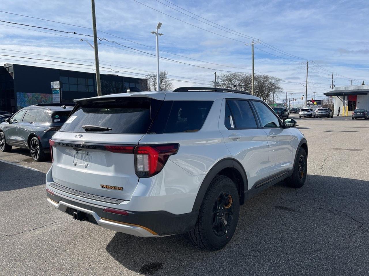 2026 Ford Explorer Tremor 4WD Photo3