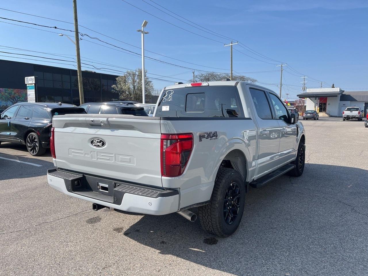 2026 Ford F-150 XLT 4WD SuperCrew 5.5' Box Photo3