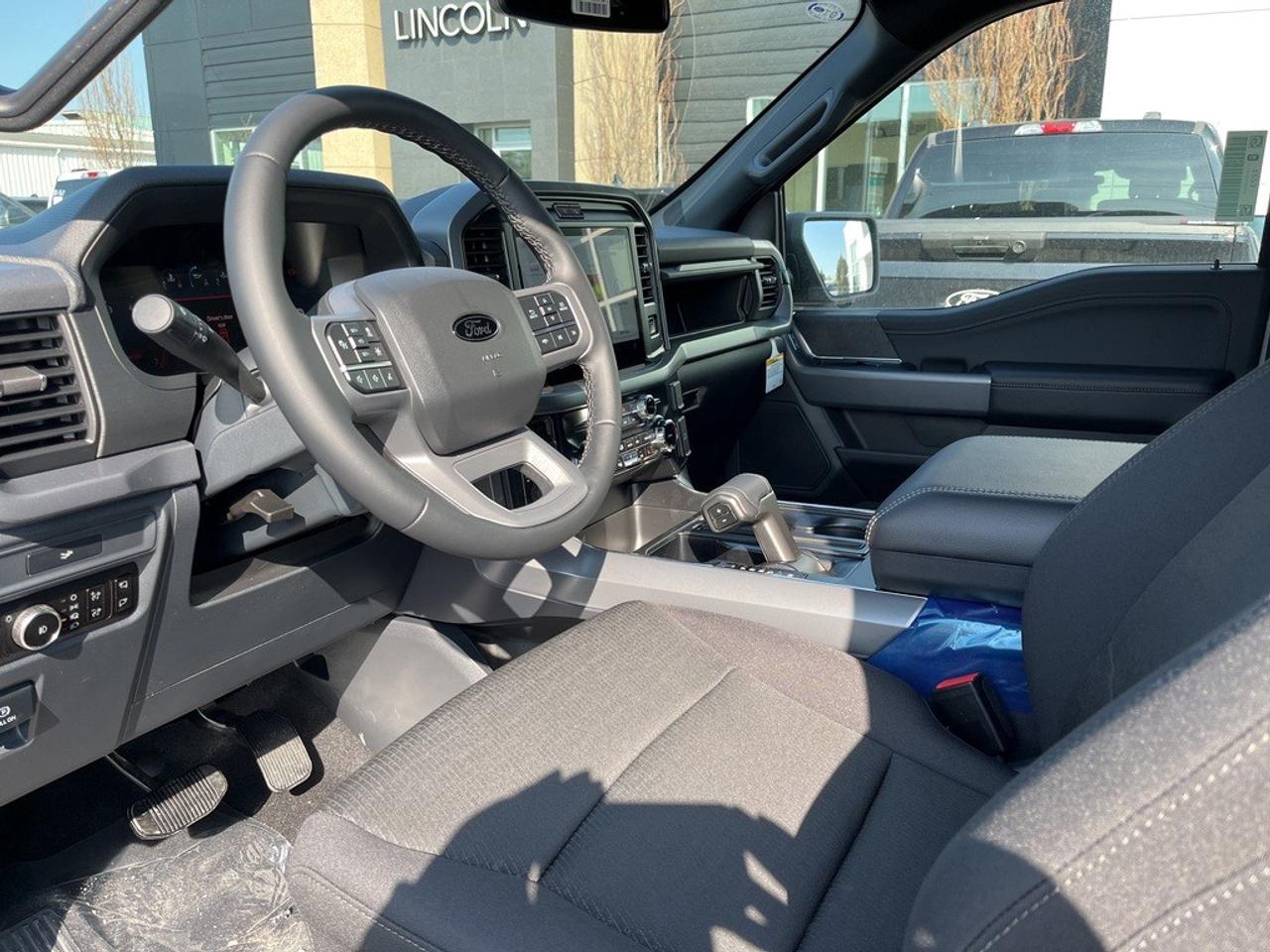 2026 Ford F-150 XLT 4WD SuperCrew 5.5' Box Photo