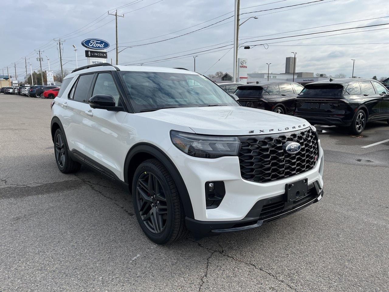 2026 Ford Explorer ST 4WD Photo4