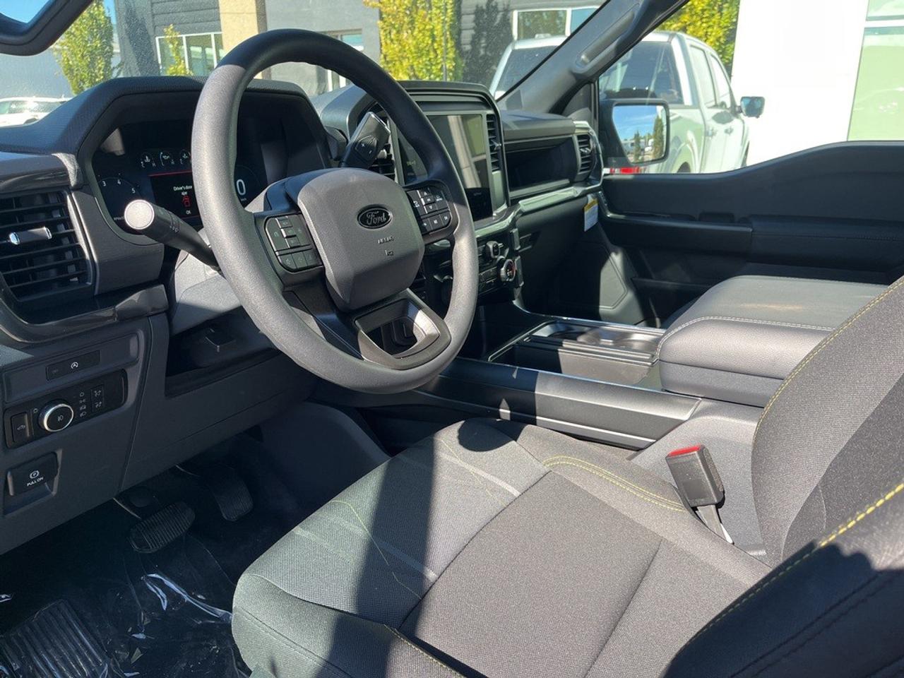 2025 Ford F-150 STX 4WD SuperCrew 5.5' Box Photo