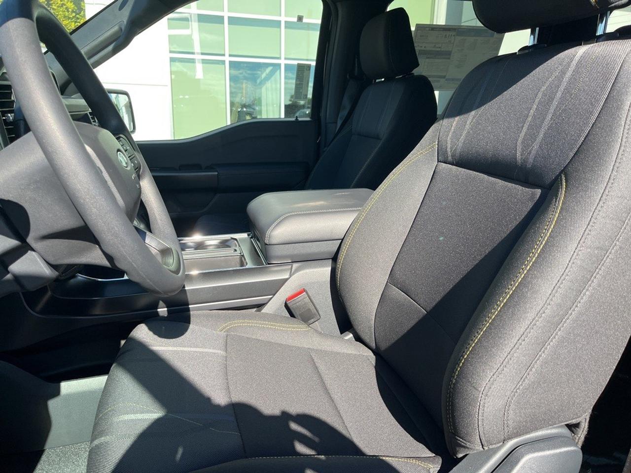 2025 Ford F-150 STX 4WD SuperCrew 5.5' Box Photo