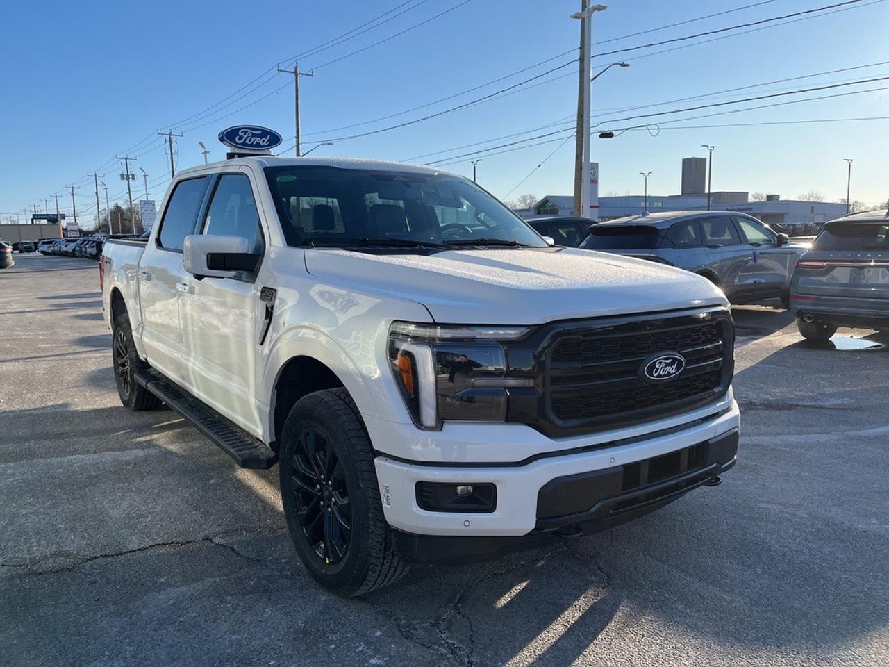 2026 Ford F-150 Lariat 4WD SuperCrew 5.5' Box Photo4