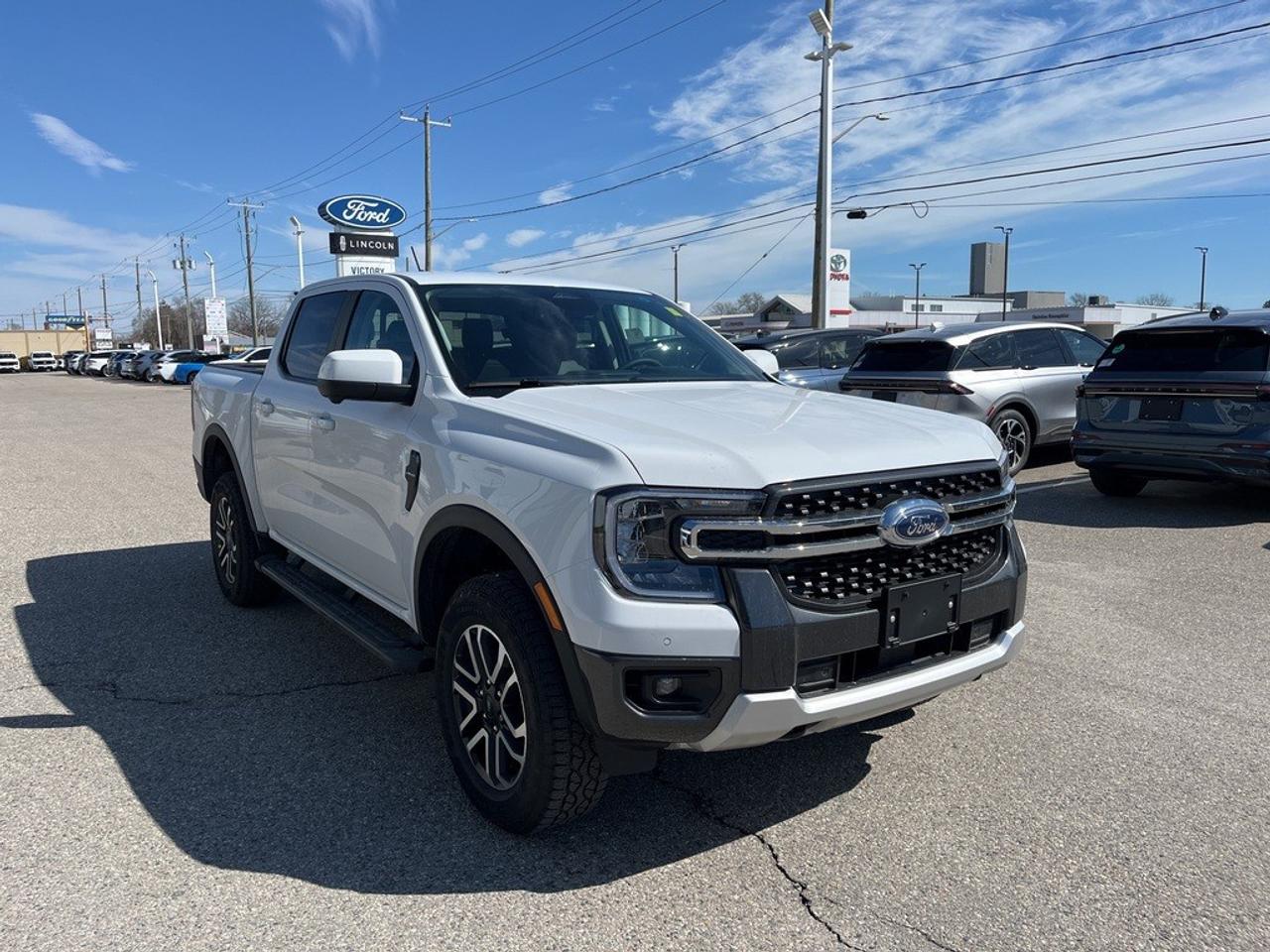 2026 Ford Ranger LARIAT 4WD SuperCrew 5' Box Photo4
