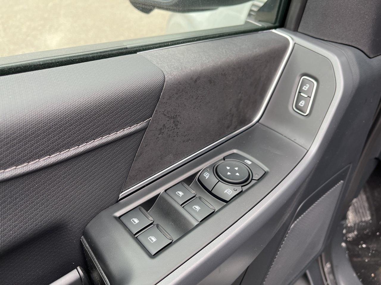 2026 Ford F-150 XLT 4WD SuperCrew 5.5' Box Photo